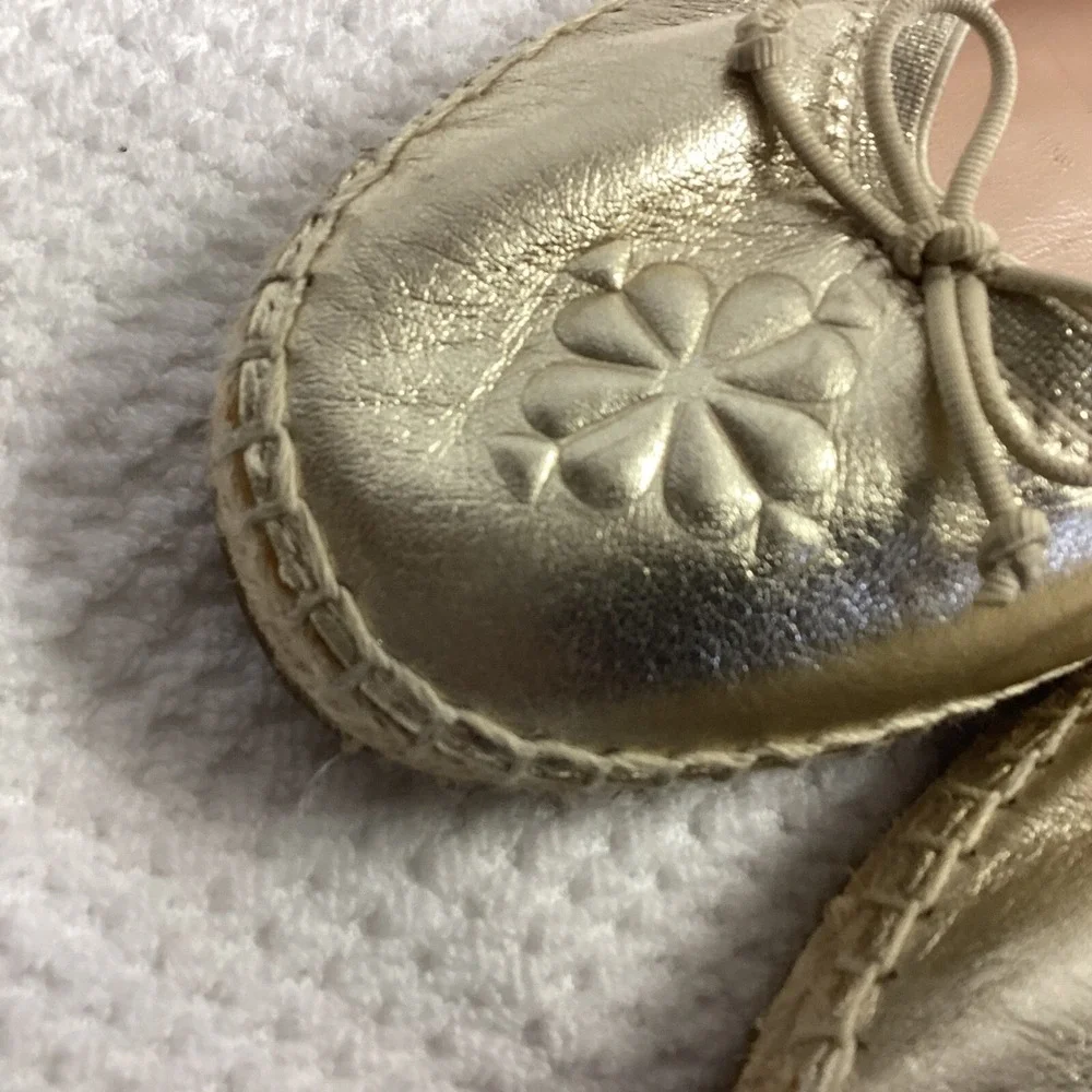 kate spade chic comfortable
